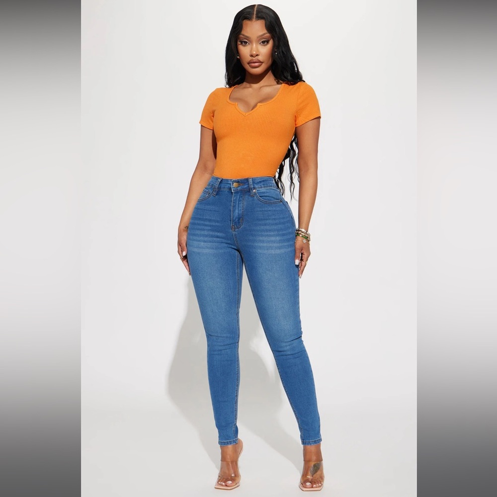 Medium Wash Skinny Blue Jeans